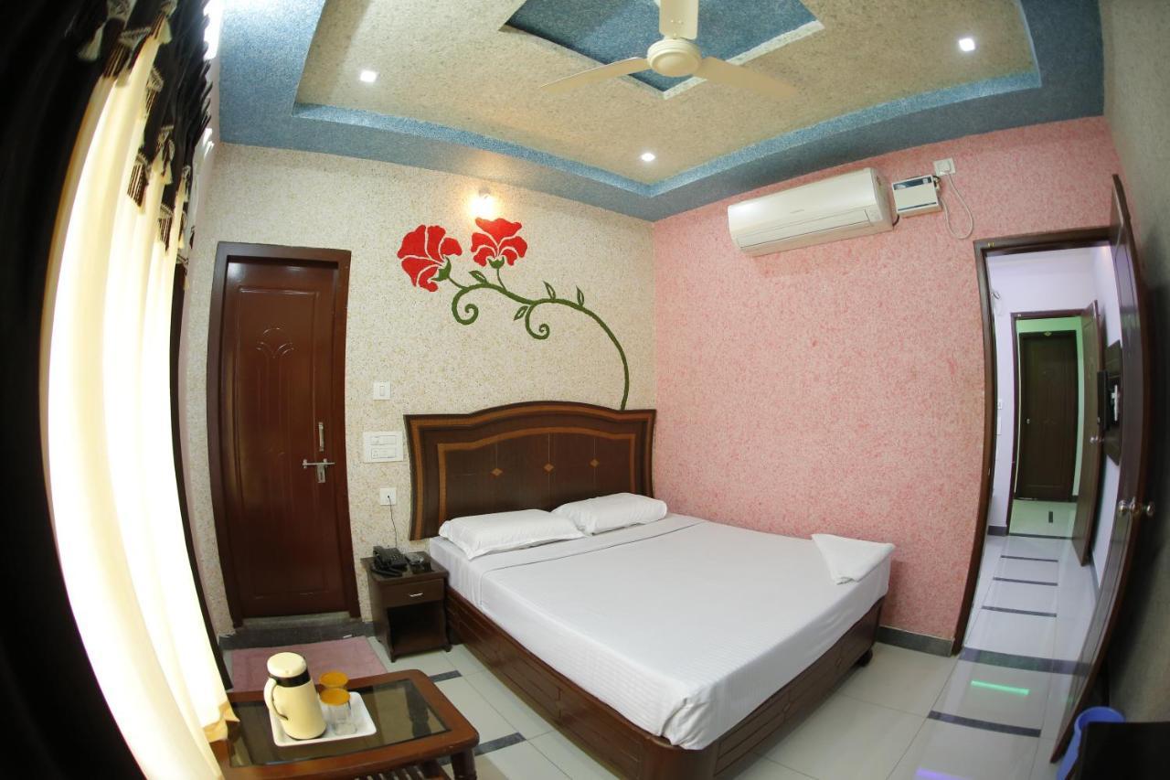 Hotel Gnr Palace Guntūr Εξωτερικό φωτογραφία
